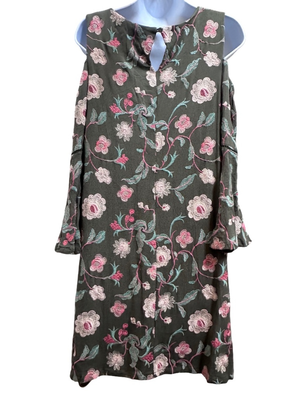Luxology Embroidered Cold-Shoulder Olive Floral Dress with 3/4 flared sleeves - Picture 4 of 7